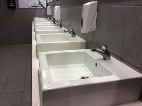 bagno-autogrill-ravenna2