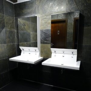 progetto hotel rubinetti dispenser asciugamani elettronici